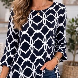 Crown & Ivy Navy Blue White Trellis Print Top Blouse Petite M
